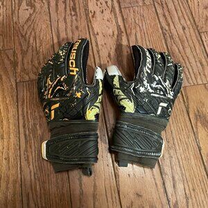 Children's / Teen's Unisex Soccer Reusch Finger Support Goalkeeper Gloves